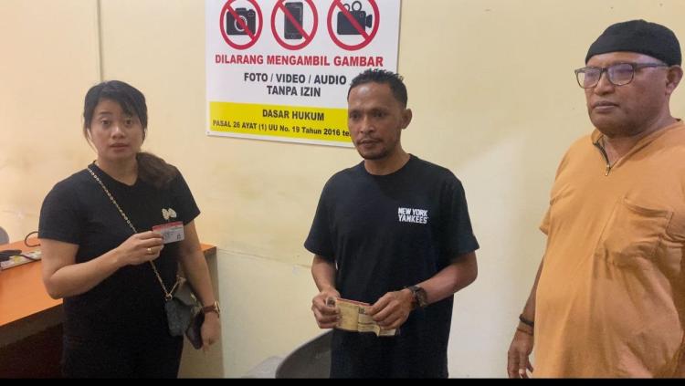 Call Center 110 Bekerja! Polisi Gerak Cepat Bantu Warga Korban Kecelakaan di Batam