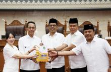 Wali Kota Batam Sampaikan Perubahan KUA-PPAS 2025, Target Pendapatan Naik Jadi Rp4,17 Triliun
