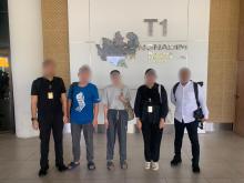 Overstay hingga Gangguan Jiwa, Imigrasi Batam Deportasi Empat WNA dari Indonesia