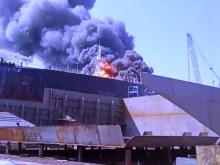 Kapal Tanker Terbakar Hebat di Shipyard PT ASL Tanjunguncang Batam
