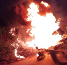 Gagal Curi Motor di Batam, Pelaku Kabur ke Hutan Duriangkang, Motornya Dibakar Warga