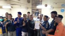 KM Nusantara 5 Tenggelam Bawa Semen Tujuan Anambas, 5 Kru Selamat Setelah 8 Jam Terombang-Ambing  