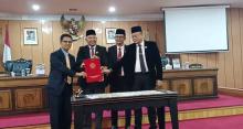 Bupati Karimun Hadiri Rapat Paripurna Bahas Perubahan APBD 2025, Anggaran Turun Imbas Dana Dikembalikan ke Pusat