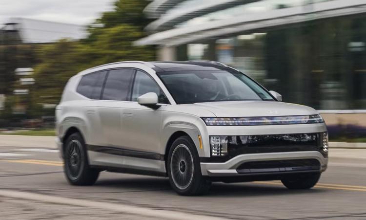 Hyundai Ioniq 9 Review: SUV Listrik 3 Baris Pertama dengan Desain Futuristik & Jarak Tempuh 335 Mil
