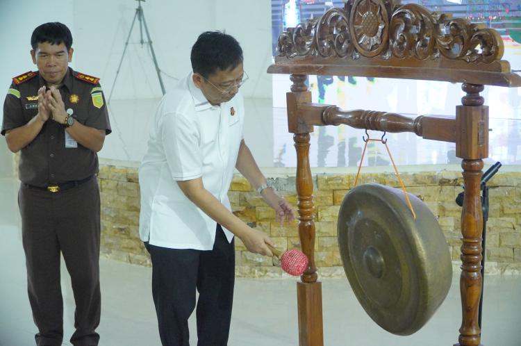 Program Jaga Desa Dicanangkan, Kajati Kepri Akan Awasi Rp59,2 Miliar Dana Desa di Lingga 