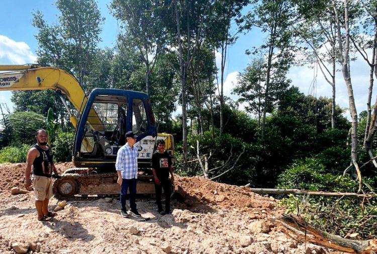 Warga Patam Lestari Resah Akibat Penimbunan Sungai Ilegal, Banjir Mengancam