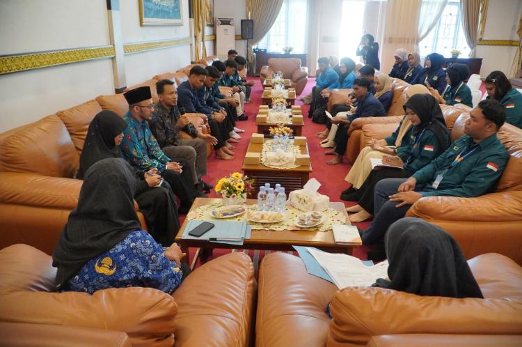 Ketua PKK Lingga Harap Mahasiswa KKN Jadi Motor Penggerak Perubahan Sosial
