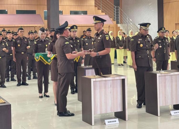 I Wayan Wiradarma Resmi Jabat Kajari Batam, Gantikan I Ketut Kasna Dedi