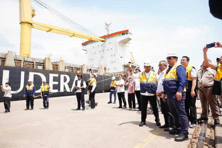 Resmi! Pelayaran Langsung Batam-China Diluncurkan dengan MV Sinar Bintan di Terminal Batu Ampar
