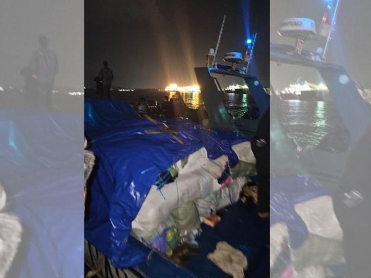 Nyaris Kabur! Bea Cukai Batam Ungkap Sabu Diselipkan di Dubur & Kapal Pembawa 266 Koli Ilegal