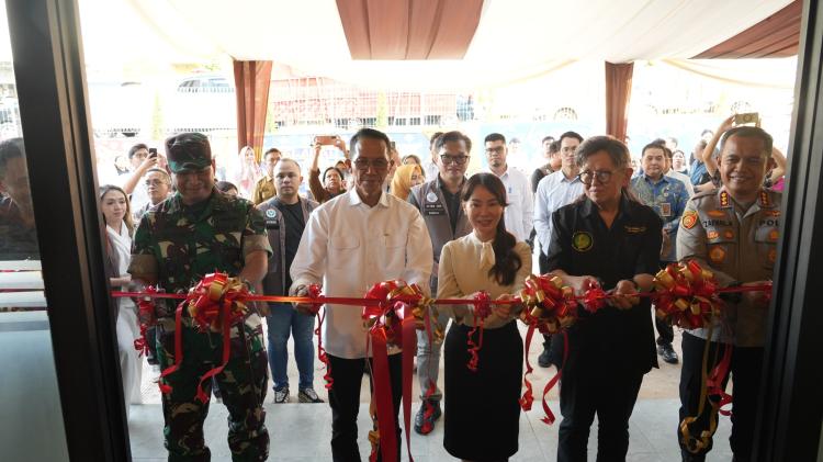 Dapur Dhuafa hingga Klinik Gratis! Wali Kota Batam Buka Layanan Sosial VLHoM
