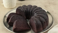 Resep Tradisional Bolu Ketan Hitam Kukus: Lembut, Harum, dan Dijamin Anti Bantat!