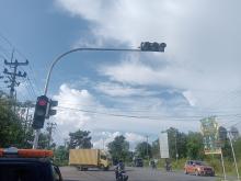 Cuaca Batam Akhir Pekan, Minggu 13 Juli 2025: Berawan hingga Hujan Ringan, Waspada Potensi Hujan Lebat