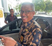 Lampu WTB Masih Mati, Sekda Jefridin: Nanti Mau Dipindahin!
