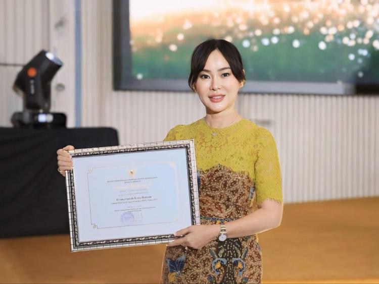 Batam Raih Penghargaan Kota Layak Anak Kategori Nindya 2025, Li Claudia Persembahkan untuk Anak-Anak Batam