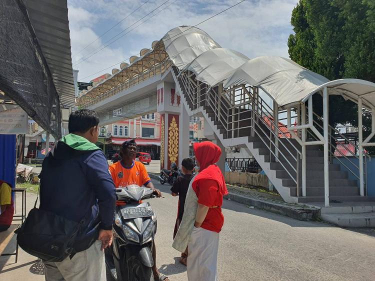 Depresi Ditinggal Istri, Pemuda Nyaris Terjun dari JPO Karimun