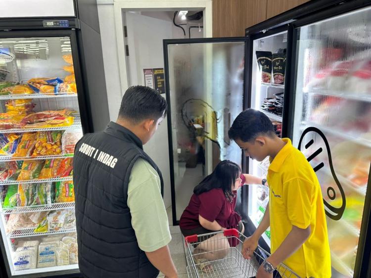 Polda Kepri Periksa Barang Tak Ber-SNI dan Makanan Kedaluwarsa di Batam, Ini Hasilnya