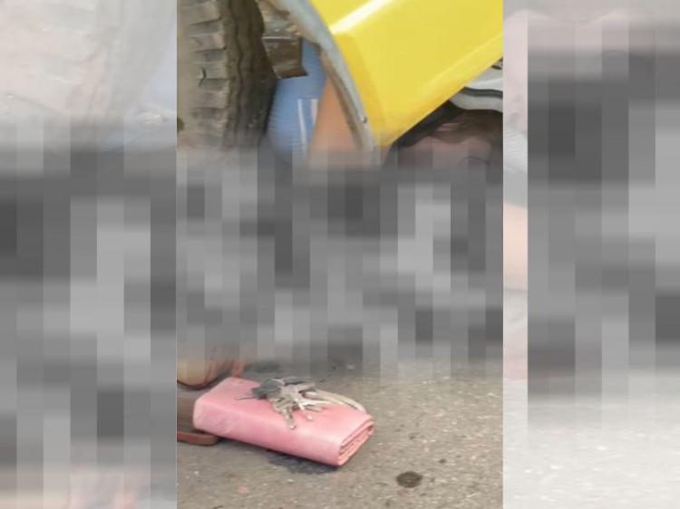 Diduga Kelalaian Pengemudi, Wanita Pengendara Scoopy Tergilas Truk di Dekat Lampu Merah KDA