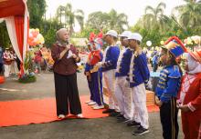Street Parade Drum Band di Bintan Ramai Disaksikan Masyarakat, Ini Kata Wabup Deby