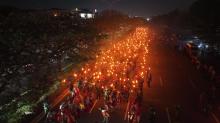 Pawai Obor HUT RI ke-80 di Batam: Ribuan Warga Hadiri Taptu Khidmat di Dataran Engku Hamidah