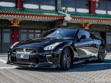 Harga Fantastis Nissan GT-R, Mobil Sport Maut di Jalan Ahmad Yani Batam