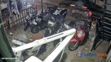 Batman Gadungan Gasak Sandal Anak Kos di Sei Panas Batam, Aksinya Terekam CCTv