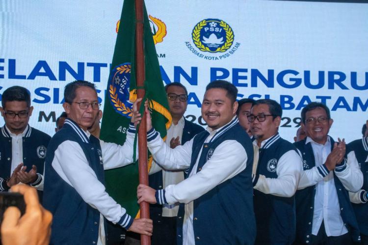 Rival Pribadi Resmi Pimpin PSSI Batam 2025-2029, Fokus pada Pembinaan Pemain Muda