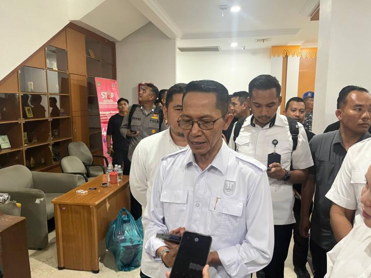 Wali Kota Batam Amsakar Achmad Ingatkan Pejabat: Berhenti Eksklusif, Dekatlah dengan Rakyat