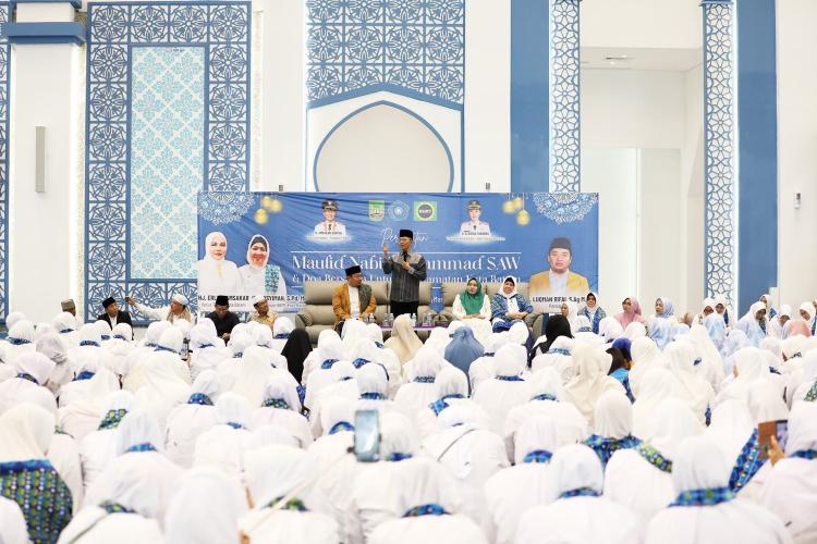 Khidmat! Maulid Nabi di Masjid Agung Batam Center DiHadiri Ratusan Jamaah