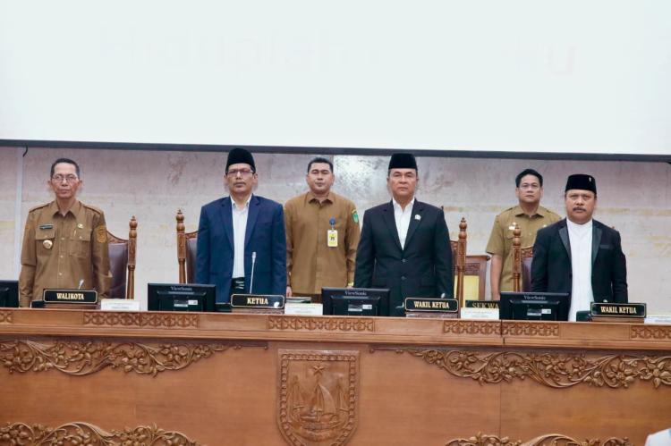 DPRD Batam Gelar Paripurna, Wali Kota Amsakar Paparkan Prioritas Pembangunan dan Anggaran Rp4,73 Triliun