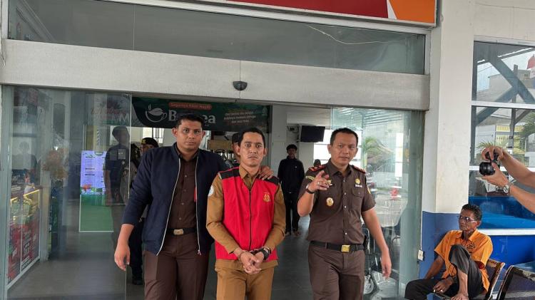 Kades Perayun Ditahan 40 Hari, Kasus Korupsi Dana Desa Modus Bobol CMS