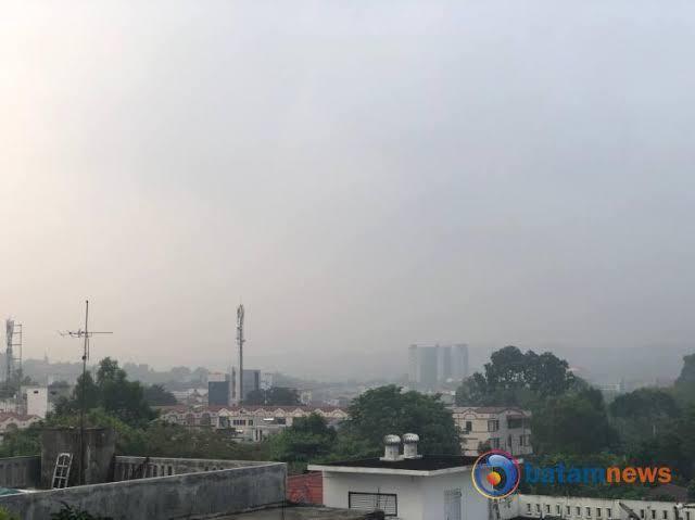 Batam Diguyur Hujan Ringan Sejak Pagi, Warga Diminta Waspada