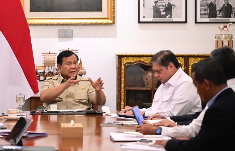 Gaji Sesuai UMP! Program Magang Nasional Paket Ekonomi Purbaya-Airlangga untuk Lulusan Baru, Ini Syaratnya