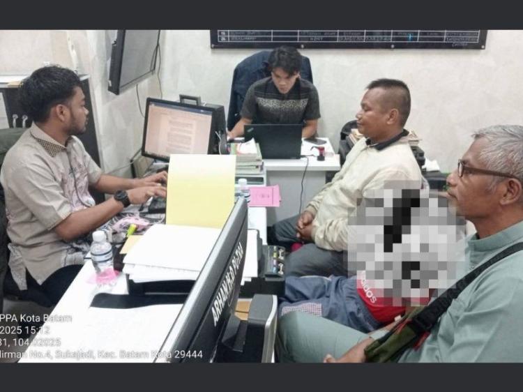 Jimson di Batam Berjuang 3 Tahun Desak Polisi Tangkap 60 Orang Beri Keterangan Palsu Kasus Anaknya