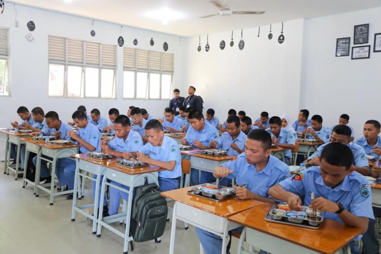 MBG di Batam Baru Capai 48%, Siswa di Pulau Terluar Merasa Terlupakan
