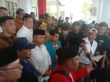 Usai Ricuh Ketua DPRD Kepri Temui Mahasiswa Demo, Ini 13 Tuntutan Mereka 