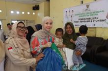 100 Paket Sembako Disalurkan Baznas dan PKK Bintan untuk Warga Kurang Mampu