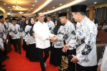 Amsakar Achmad: Daya Saing Batam Ke Depan Sangat Bergantung pada Guru