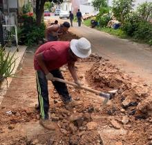 Proyek IPAL PT Hansol Rusak Rumah Warga di Kembang Sari