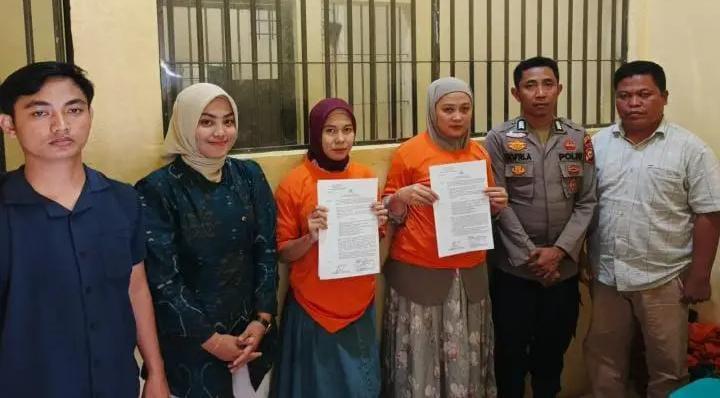 Pengeroyokan Berawal dari Olok-olok Nenek, Dua IRT ini Serang Janda Pakai Sapu