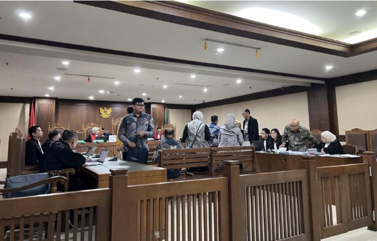 Sidang Kasus ASDP Diwarnai Isak Tangis Saksi, Bela Mantan Dirut Ira Puspa Dewi