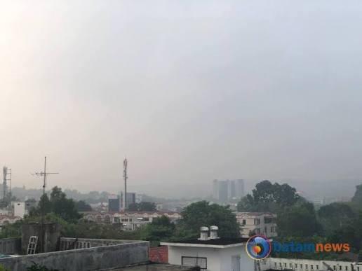 Cuaca Batam Hari Ini: Langit Berawan, Suhu Capai 33 Derajat Celcius