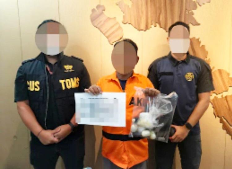 Jelang Hari Oeang, Bea Cukai Batam Sergap Sabu dari Malaysia dan Miras Oplosan