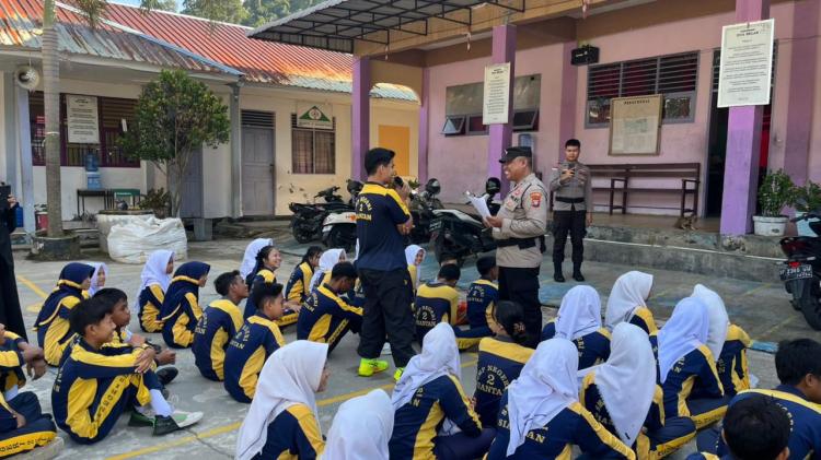 Penerimaan Siswa Baru SMA Kemala Taruna Bhayangkara 2025: Polres Anambas Gelar Sosialisasi ke SMPN 2 Siantan