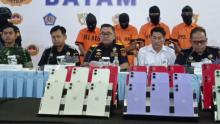 Digaji Rp24 Juta, Sopir Ini Nekat Bawa 797 iPhone Bekas yang Diselundupkan