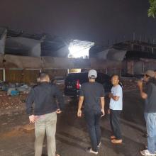 BreakingNews: 7 Ruko di Devin Premier Sekupang Runtuh!