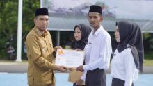 451 ASN PPPK Tahap II Resmi Dilantik, Wabup Lingga Tekankan Disiplin dan Loyalitas