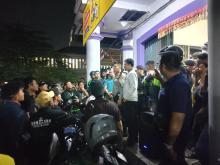 Breaking News! Ratusan Driver Online Bentrok di Lubuk Baja Batam Dini Hari, Polisi Turun Tangan