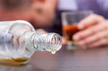 Bahaya Mengkonsumsi Minuman Beralkohol bagi Individu dan Masyarakat
