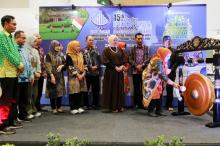Batik Barelang dan Kuliner Khas Batam Mencuri Perhatian di ITT Investment Expo 2025